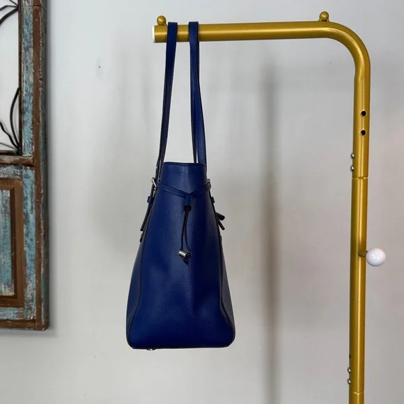 Michael Kors coated canvas Navy Blue Tote EUC - Picture 6 of 17